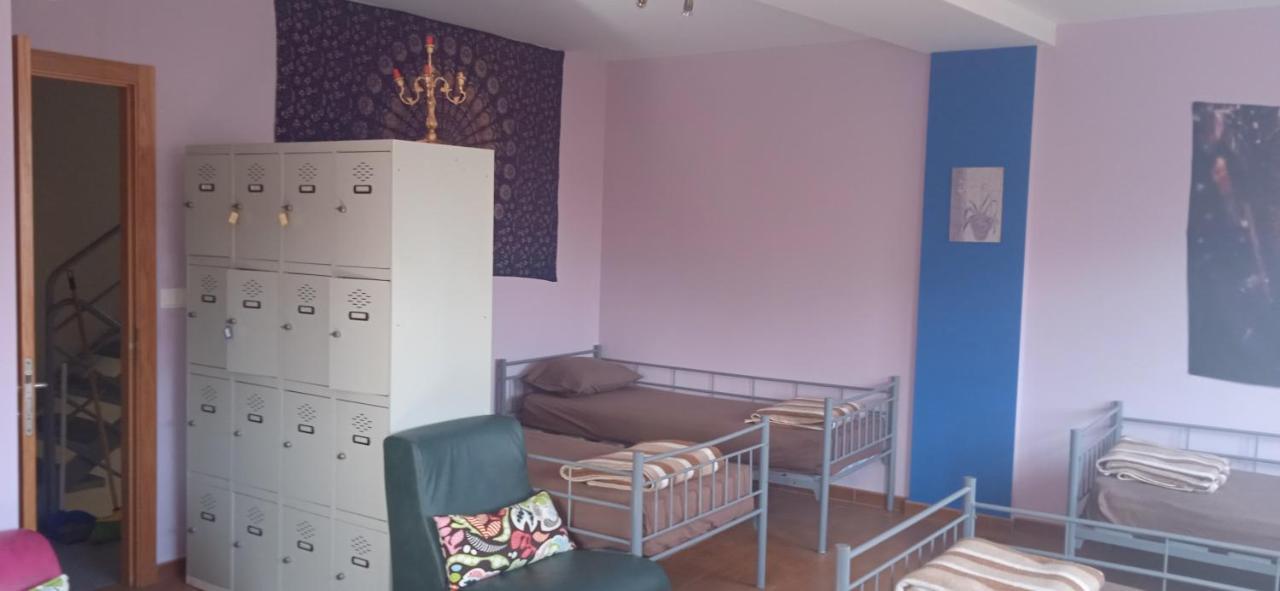 Albergue O Apalpador Melide Eksteriør billede